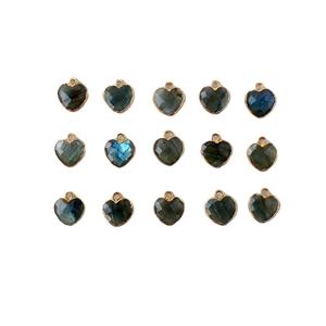 Pendentif Breloque Cœur en Argent 925 Plaqué Or avec Pierre Précieuse Labradorite Facettée Faite à la Main, Vente en Gros de Bijoux - Product Image 1