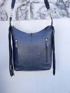 กระเป๋าหนังวัวลายพิเศษ แต่งพู่หนัง สะพายข้าง/สะพายไหล่ ดีไซน์เก๋  กระเป๋าถือหนังแท้  ตกแต่งลายด้วยมือ สำหรับผู้หญิง ใช้งานได้หลากหลาย - Product Image 3