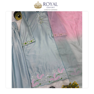 La Mejor Colección Tradicional de Ropa Casual, Traje Salwar Farshi de Seda Satén Malaya con Bordado de Lentejuelas, en Venta - Product Image 2