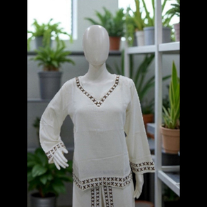 Top Corto Casual de Algodón Tejido para Mujer, Cuello en V, Corte Regular, Sin Mangas, Bordado, Personalizado ODM, Invierno Verano - Product Image 2