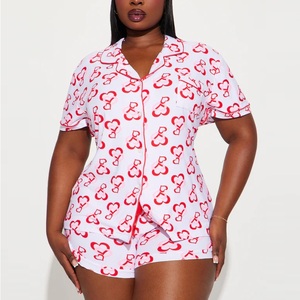 Vente en gros de pyjamas exclusifs pour femmes, ensemble de pyjamas courts à imprimé cœur et bord festonné, pyjamas de la Saint-Valentin pour femmes, vêtements de nuit pour femmes, cadeaux pour femmes - Product Image 4