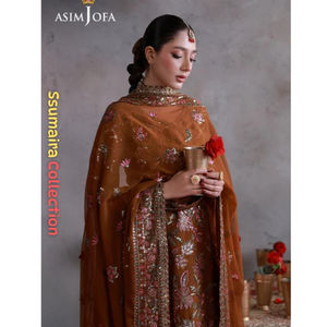Ssumaira présente : Robe Salwar Kameez formelle 3 pièces en mousseline brodée Asim Jofa, couleur moutarde, infroissable, pour les fêtes de l'Aïd et du Diwali - Product Image 2