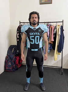 Ensemble d'uniformes de football américain personnalisés imprimés par transfert thermique, maillot en maille polyester avec pantalon rembourré de protection en taille plus - Product Image 4