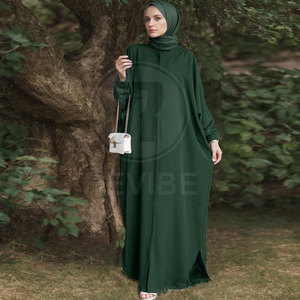 Abaya pour femmes de style classique, abaya simple pour femmes, abaya magnifique pour femmes, abaya très vendue pour un confort quotidien - Product Image 4