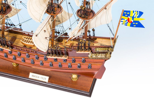 Vasa Wasa 1628, Barco de Guerra Sueco Hecho a Mano en Madera con Detalles en Latón y Base de Exhibición de Madera, Adorno Náutico para Mesa del Hogar - Product Image 4