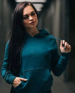 2026 Wholesale Women's Unisex <b>Oversized</b> <b>Fleece</b> <b>Hoodies</b> & Sweatshirts with Custom Logo Pockets Winter Front Design - Product Image 4