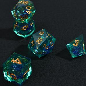 Jeu de dés en résine ultra-claire de haute qualité, dés polyédriques en résine pour jeux de table professionnels DND, équipement de jeu en gros - Product Image 3