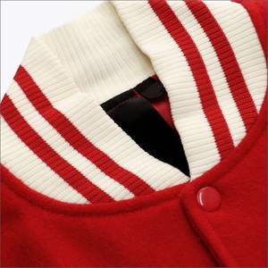 Blouson universitaire vintage OEM pour homme 2026 en polyester avec logo brodé personnalisé, motif uni, vêtements d'hiver à la mode - Product Image 2