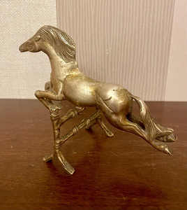 Figurine de cheval au galop en laiton antique, sculpture équestre, statue d'animal en métal artisanale, décoration de table pour la maison ou le bureau - Product Image 1