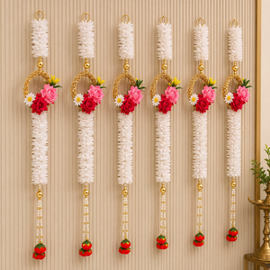 Décoration murale florale artisanale avec guirlande blanche, anneau doré, pompon perlé, roses rouges et roses, pour la maison et le temple. - Product Image 1