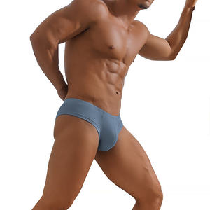 Culotte string sexy en fibre de bambou confortable pour homme avec poche de maintien respirante et logo classique – Sous-vêtements masculins en bambou - Product Image 3