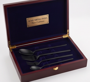 Ensemble de couverts au design unique, finition noire, style moderne, ustensiles élégants en acier inoxydable pour la salle à manger et la décoration de table. - Product Image 3