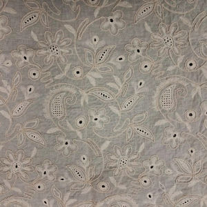 Tissu brodé en coton blanc Dori/Cording, motif floral et Paisley, texture 3D élégante, très demandé - Product Image 1