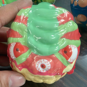 ลูกบอลยางบีบเล่น สนุกสุดมันส์ ยี่ห้อ S.S International Fun Monster  บรรเทาความเครียด เด้งดึ๋ง ทนทาน เก็บลมได้ดี ขนาด 5 ซม. ของชำร่วยงานปาร์ตี้สำหรับเด็ก - Product Image 1