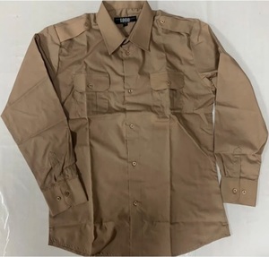 Camisa de uniforme de sarga para hombre, manga larga, color caqui, con bolsillos en el pecho para uso de guardia, para todas las estaciones. Camisa de trabajo de dos bolsillos para guardia de seguridad. - Product Image 5