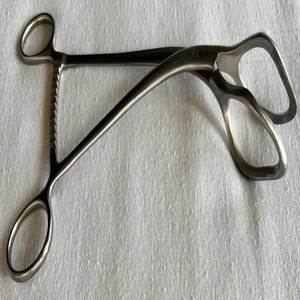 Pinces Somer Vulsellum de Jamso Industries, taille personnalisée, instrument chirurgical gynécologique, certifié CE, ISO13485 - Product Image 6