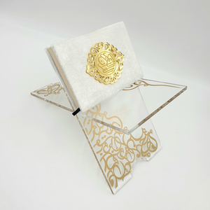 Magnifique support de Coran en acrylique moderne de qualité supérieure avec design réglable, permettant de maintenir l'angle de lecture pour un confort et une concentration optimales - Product Image 4