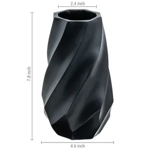Jarrón de Flores de Hierro Dorado Mate de Moda para Decoración de Interiores de Primera Calidad, Diseño Costero de Alta Gama, Jarrón de Mesa Hecho a Mano - Product Image 1