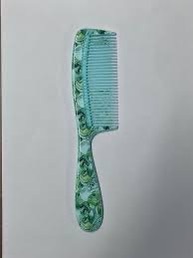 Peigne en résine professionnel pour coiffeur - Design personnalisé ILAHI de haute qualité et écologique pour salon de coiffure, fêtes et usage traditionnel - Product Image 1
