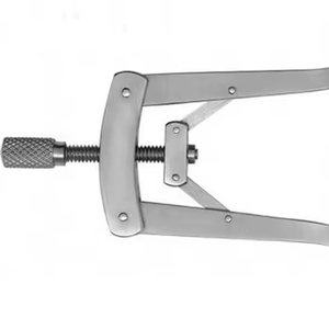 Retractor Hosanna Alms de Retención Automática, 7 cm, 4 x 4 Puntas, Acero Inoxidable Alemán, Manual, Reutilizable, Instrumentos de Cirugía Plástica - Product Image 1