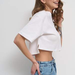Camiseta Corta de Algodón 100% Ecológico para Mujer al por Mayor con Logo Personalizado, Ajuste Holgado, Hombro Caído, Secado Rápido - Product Image 6