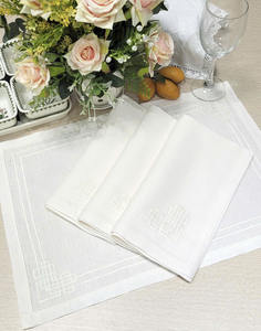 Ensemble de sets de table et serviettes de luxe personnalisés, lavables, brodés, à motif géométrique, fins, 100% lin ivoire, pour mariage bohème - Product Image 1