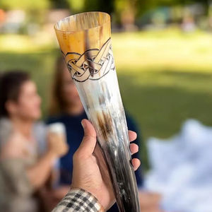 PERFECT ENTERPRISES Chopes à boire en corne de Viking, Verres à shot de bière, Design en laiton, Corne naturelle, Grande tasse à boire | - Product Image 1