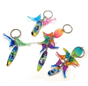 Porte-clés fantaisie avec animaux marins colorés, inspiré de l'ambiance de la plage - Product Image 2