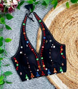 Blouse à col halter en tissu de bonne qualité avec broderie multi-fils Kodi-Coin et travail Katha miroir, à prix avantageux, fournisseur indien - Product Image 5