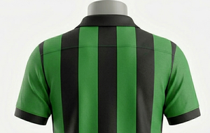 T-shirt de football pour homme de qualité supérieure, col en maille plate, brassard, 100 % polyester micro-interlock 160 g/m², respirant et à séchage rapide - Product Image 3