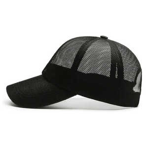 Gorra Trucker Urbana Negra de Malla, 6 Paneles, Ajustable, Unisex, Estilo Casual Urbano, Tejido Transpirable de Poliéster/Algodón - Product Image 2