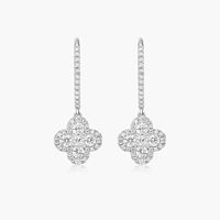 Pendientes de Oro Blanco con Trébol Floral y Diamantes Cultivados en Laboratorio