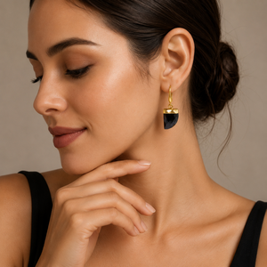 Pendientes de Plata de Ley 925 con Baño de Oro de 18K, con Ónix Negro de 36-37mm en Forma de Cuerno y Alambre para la Oreja - Product Image 5