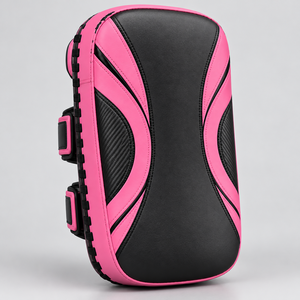 Pads de Muay Thai de haute qualité avec coutures renforcées, prise en main confortable et absorption des chocs fiables pour le kickboxing - Product Image 6