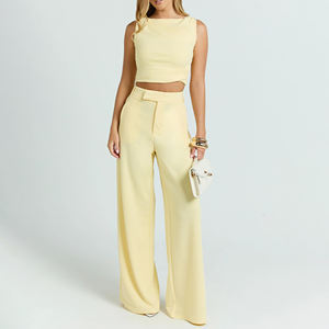 ชุดออกกำลังกายผู้หญิงแบบ 2 ชิ้น ปี 2026 กางเกงโยคะขายาวทรงบาน เสื้อกล้ามคอกว้าง แห้งเร็ว ระบายอากาศได้ดี เหมาะสำหรับฟิตเนสและออกกำลังกาย - Product Image 1