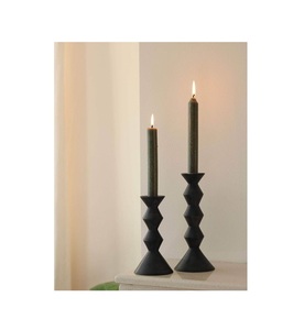 Vibrante Portavelas de Madera Hecho a Mano, Ideal para Interiores Artísticos y una Iluminación Acogedora - Product Image 2