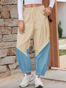 กางเกงวอร์มขาบานทรงหลวมสำหรับผู้หญิง เอวยางยืด สีตัดต่อ ทรงหลวม รับผลิตตามแบบ (OEM) ขายส่ง - Product Image 2