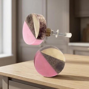 Poignée de meuble ronde moderne en résine, design color block rose, marron, beige, pour tiroir de cuisine, entrepôt, villa, installation facile - Product Image 1