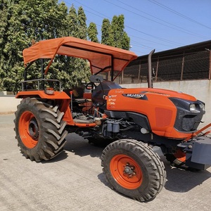 Vente en gros de tracteurs Kubota 4x4 : Économiques, durables, avec des composants essentiels de qualité supérieure - Pompe pour une livraison rapide en agriculture - Product Image 2