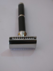 MACLURA SURGICAL Stainless Steel Double Edge Safety <b>Razor</b> for <b>Men</b> Classic Design <b>Razor</b> Body Bikini Black/Chrome Finish - Product Image 1