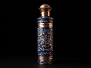 Botella de Cobre de Diseño Oriental de Mediados de Siglo con Patrón Floral, Recipiente Portátil para Bebidas al Aire Libre - Product Image 3