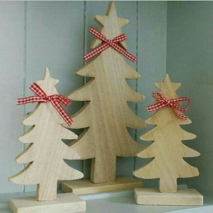 Sculpture d'arbre de Noël en bois moderne et écologique, artisanat décoratif avec taille personnalisée - Product Image 4