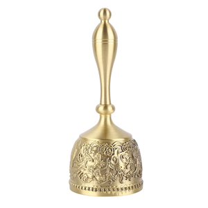 Cloche de prière en laiton poli avec une tige texturée et un rebord inférieur sculpté, disponible à prix de gros. - Product Image 4