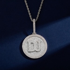 Pendentif Lettre Personnalisé Hip Hop Plaqué Or Sertie de Diamants CZ Moissanite, Collier Pendentif Lettre Nom Personnalisé à Deux Lettres - Product Image 3