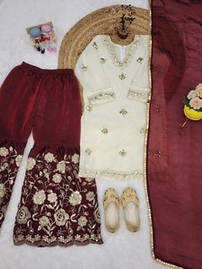 Ensemble de vêtements indiens pakistanais pour filles, en soie Frendy, avec sequins et broderies Zari, séchage rapide, doublure en micro-coton lourd et doux, Kurta Palazzo - Product Image 6