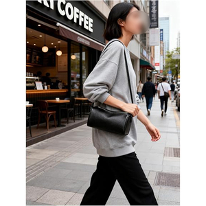 Bolso de Lona, Forma Regular, Suave, Minimalista, con Herrajes, Correa Ajustable, Bandolera, Impermeable, Ecológico, Ligero, de Lujo y Moda - Product Image 5