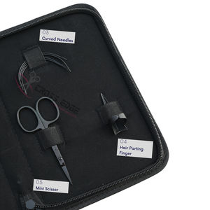 Kit d'outils professionnels pour extensions capillaires noires : Pince à micro-perles, Pince à sertir, Ciseaux à défaçonner les fils, Doigtier de séparation capillaire - Product Image 4