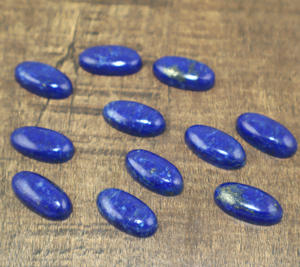 Pierre précieuse naturelle Lapis Lazuli cabochon, forme ovale 10x20mm, pierre en vrac pour la fabrication de bijoux, vente en gros, provenance Inde - Product Image 3