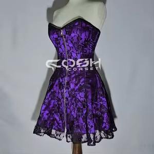 Elegante Vestido Corsé con Superposición de Satén Morado Oscuro y Espalda Ajustable con Cordones |   Proveedor Premium de Corsés OEM ODM - Product Image 1