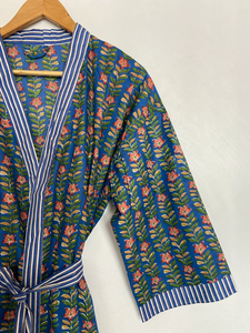 ชุดกิโมโนลายพิมพ์บล็อกการ์ตูนสำหรับผู้หญิง ผ้าฝ้ายทอ 100% เนื้อนุ่ม ระบายอากาศได้ดี ชุดนอนฤดูร้อน ทำมือ ODM คอวี เอวยางยืด ยาวเต็มตัว - Product Image 3